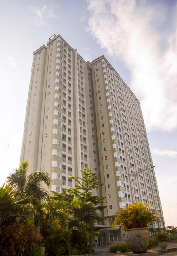 Skyland City Hotel Jatinangor Cilimus Екстериор снимка