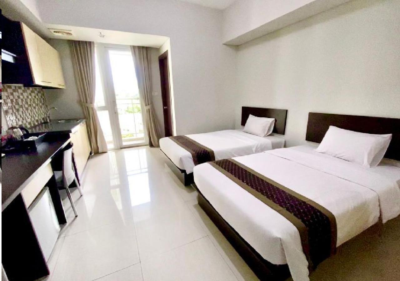 Skyland City Hotel Jatinangor Cilimus Екстериор снимка