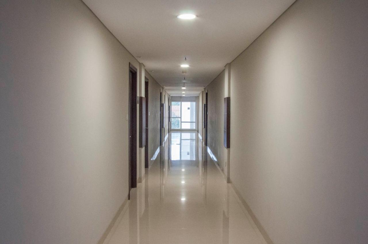 Skyland City Hotel Jatinangor Cilimus Екстериор снимка