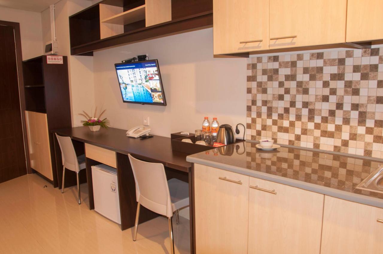 Skyland City Hotel Jatinangor Cilimus Екстериор снимка